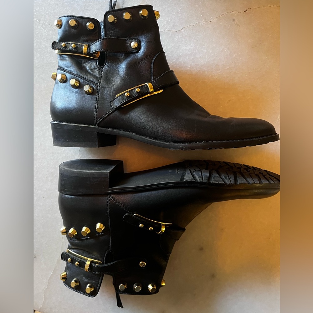 NEW Stuart Weitzman GoWest Studded Leather Ankle Boot, Black - Size 7.5